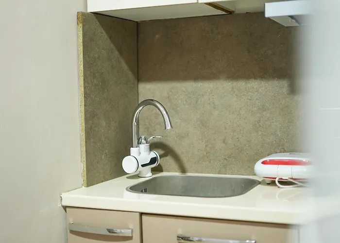 Near Center 3 تيرانا