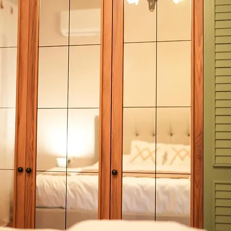 Appartement Near Center 3 *