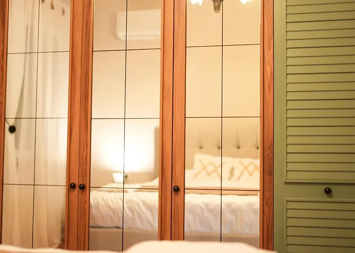 Appartement Near Center 3 *